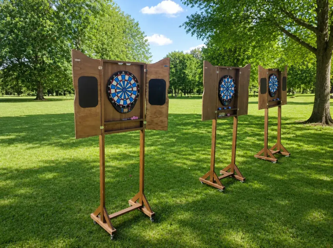 Ayaklı ahşap dart panoları